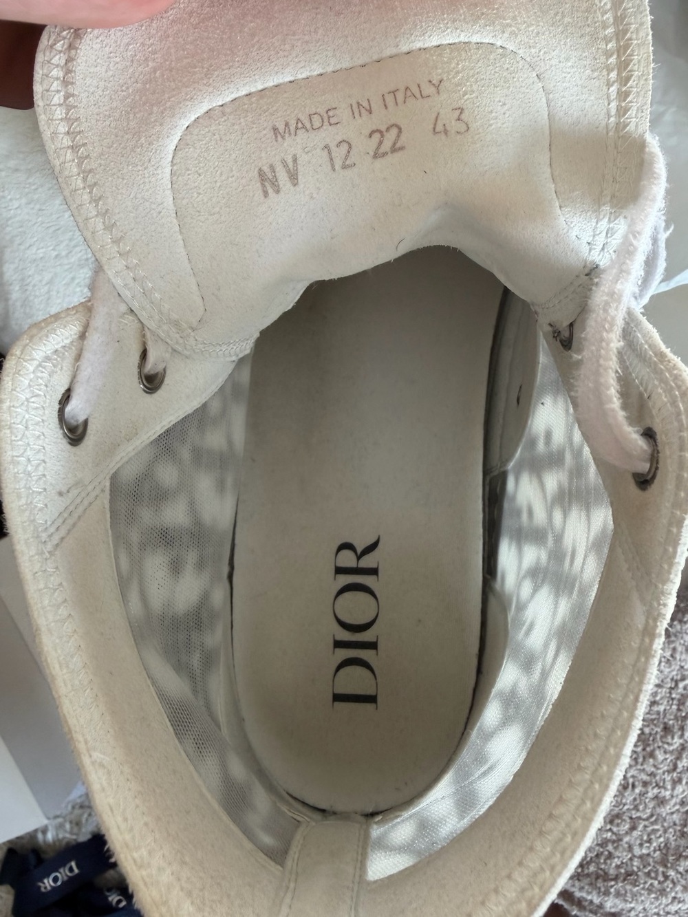 Dior B23 High-Top Sneakers - Picture 4 of 7
